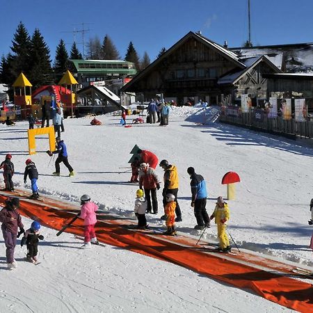 Holiday Home Cumar سيركنو المظهر الخارجي الصورة